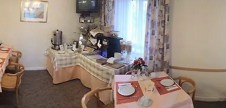 - Alt - Strassgang 3*