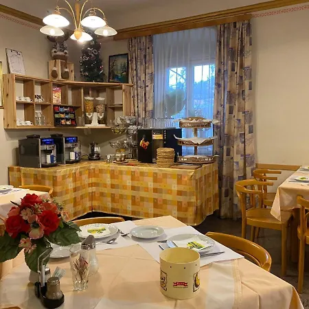 Guest house - Alt - Strassgang 3*