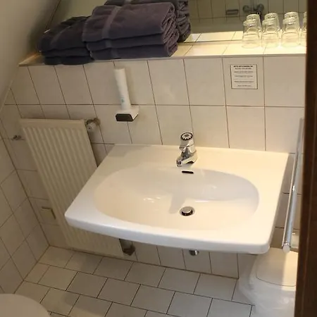 - Alt - Strassgang Guest house 3*