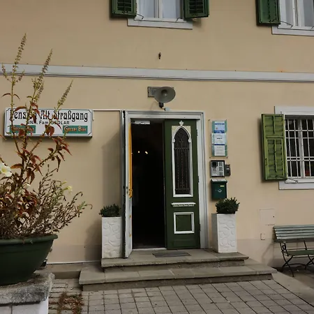 - Alt - Strassgang 3* グラーツ