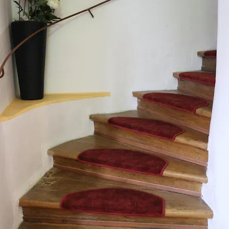 ゲストハウス - Alt - Strassgang 3*