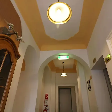 Guest house - Alt - Strassgang 3*
