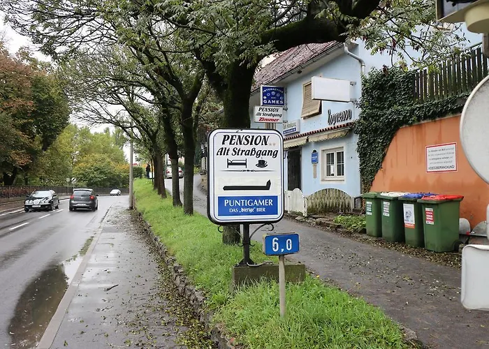 - Alt - Strassgang بيت ضيافة غراتس