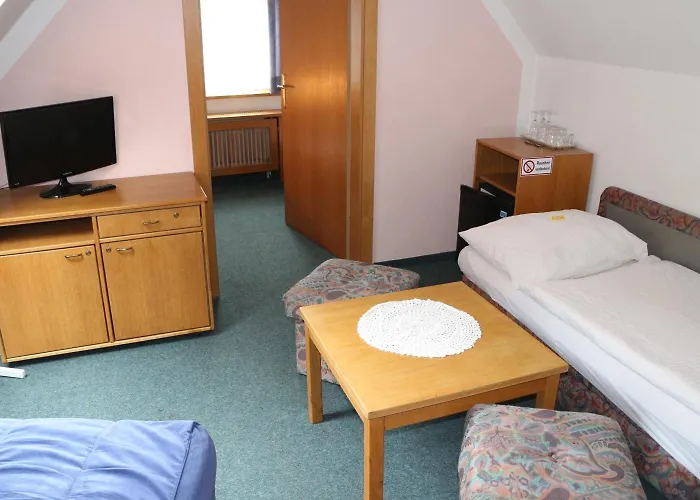 - Alt - Strassgang بيت ضيافة 3*